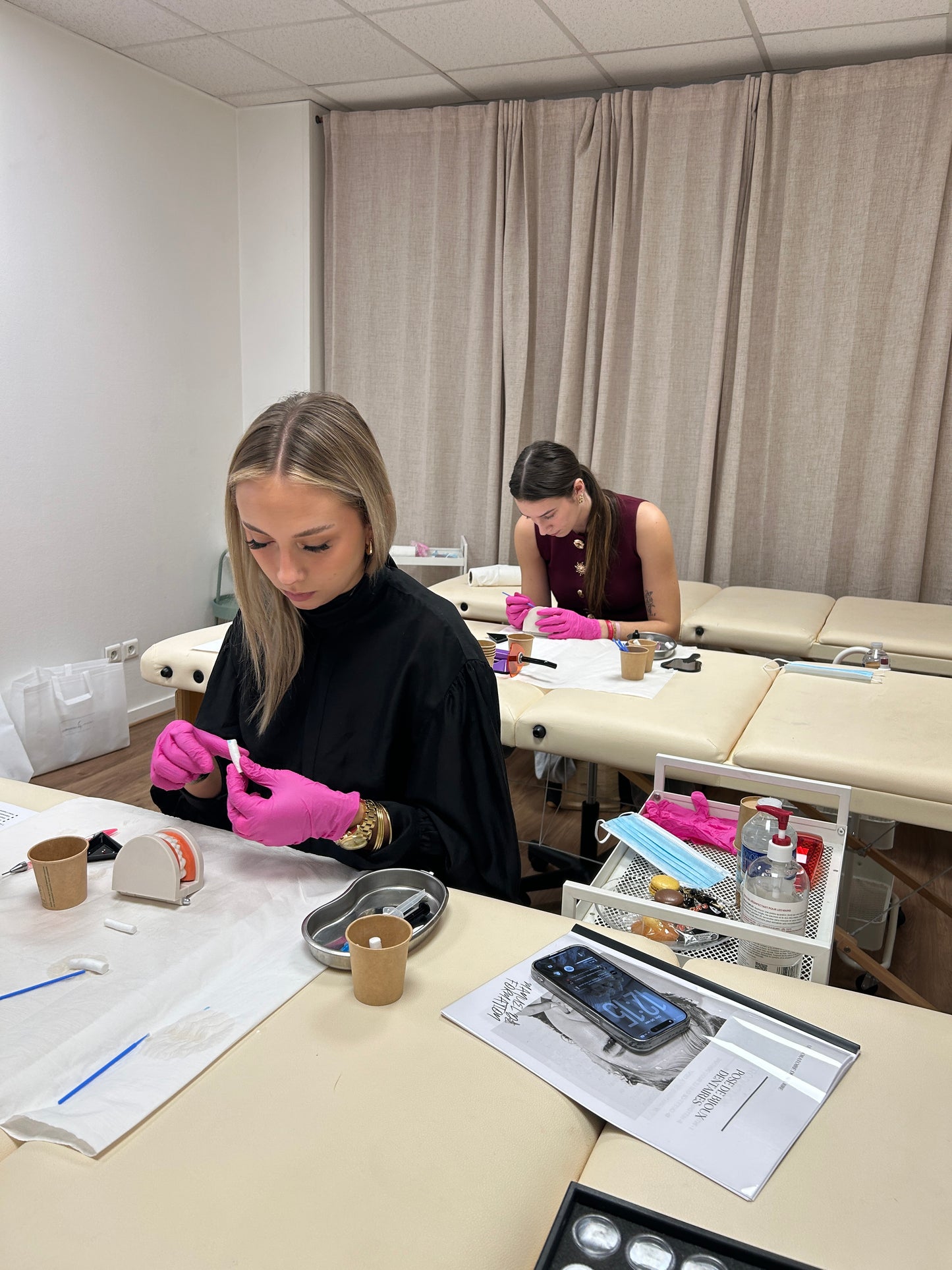 Teeth Whitening Training - Face-to-face or Videoconference